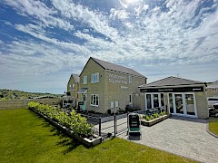 Images are used for illustrative purposes only and may include optional upgrades at additional cost.